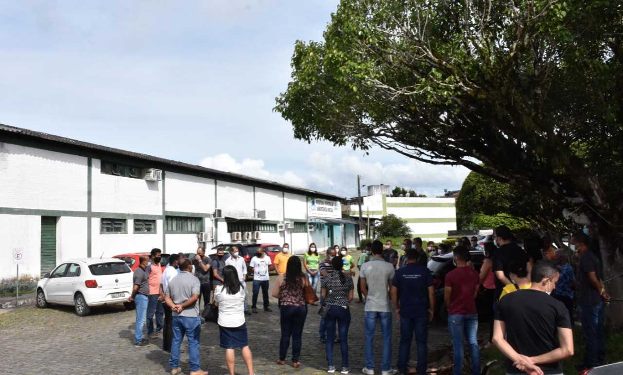 Camacã: Prefeito Paulo do Gás reúne servidores públicos e secretários para desejar um bom início de ano